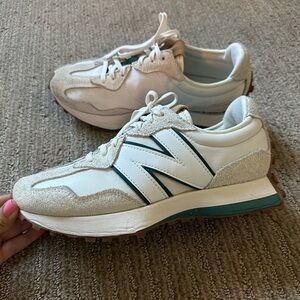 New balance 327 sneakers